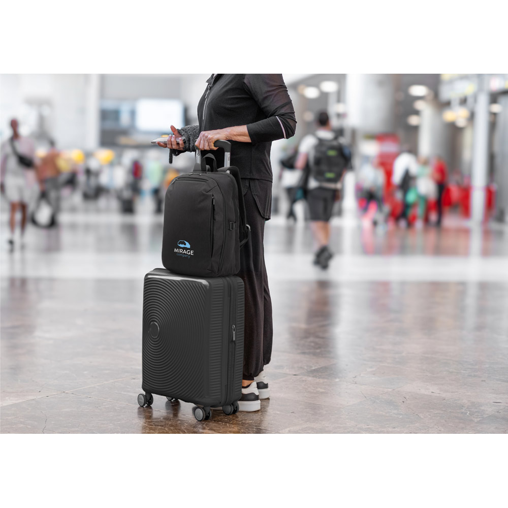 UDINE. Zaino da viaggio con uno scomparto completamente apribile in poliestere riciclato 300D di alta qualità, 16 pollici