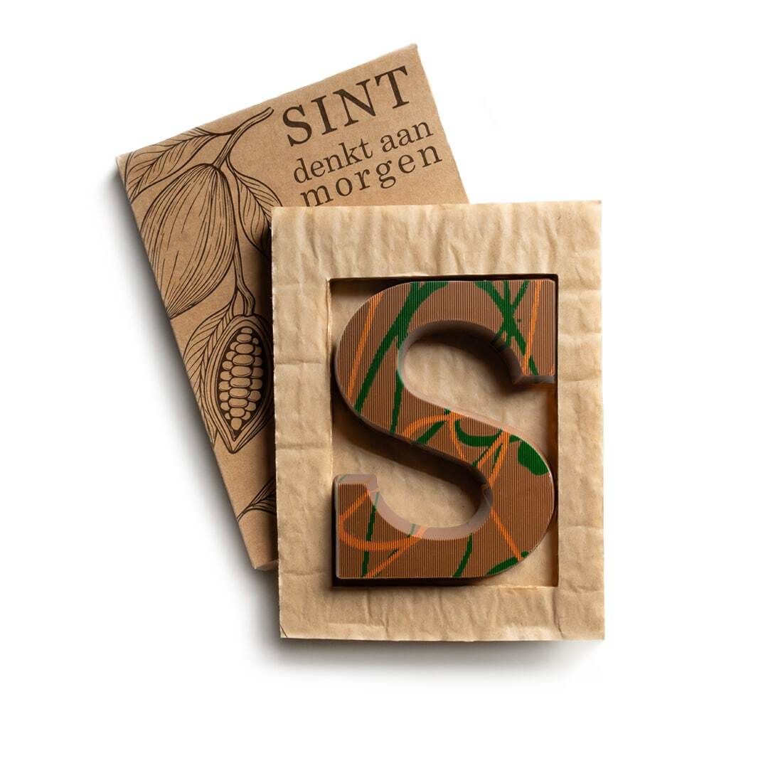 Lettera di cioccolato al pistacchio con filo orientale - Buonconvento stampato con logo